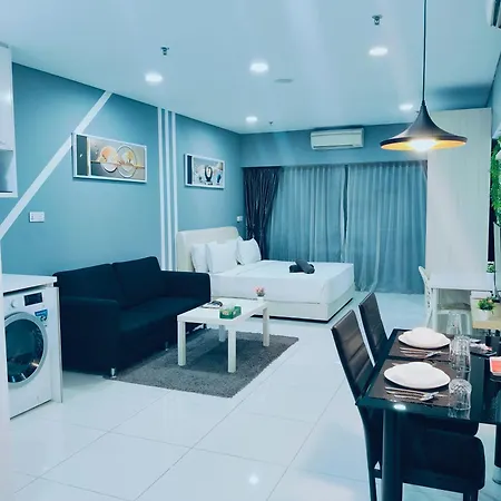 Signature Apartment At Mercu Summer Suites Klcc Kuala Lumpur Room photo